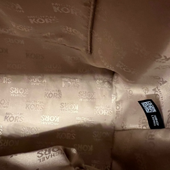 MICHAEL KORS Gold Saffiano Metal Studded Sandrine Large Tote Crossbody - Picture 5 of 10